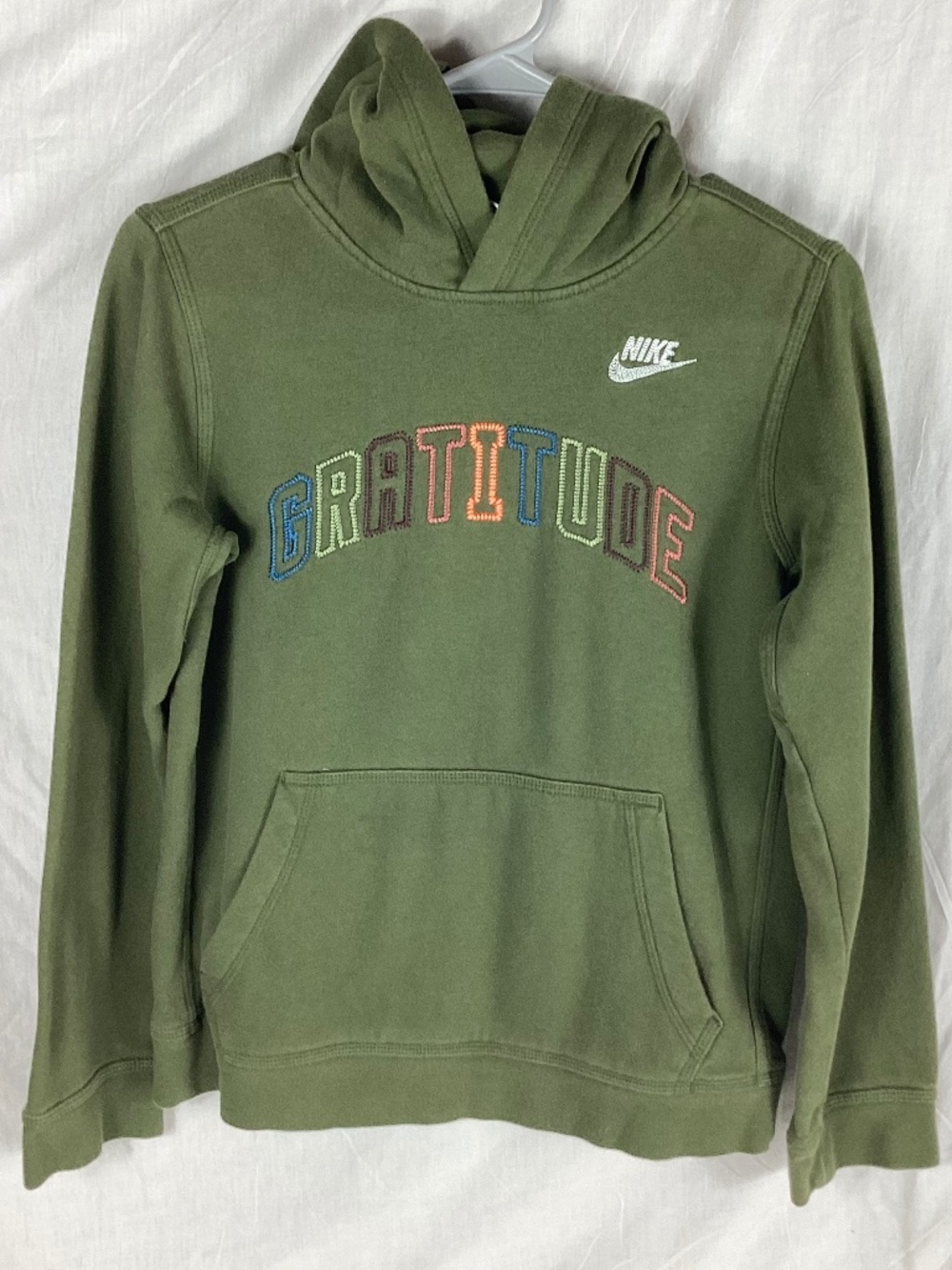 Nike Boys Gratitude Pullover Hoodie Sweatshirt Size Large Green Embroidered